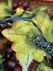 GRAPEVINE GARLAND Glass GRAPE CLUSTER Wine Decor Lot Of 3 IOB Indoor/outdoor VTG