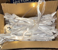 60-100 fairy light up wands for party’s, kids, holidays!