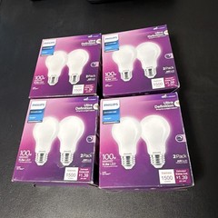 4 Philips Ultra Definition A19LED Light Bulbs 100W 11.5W Dimmable Daylight 2 Pk