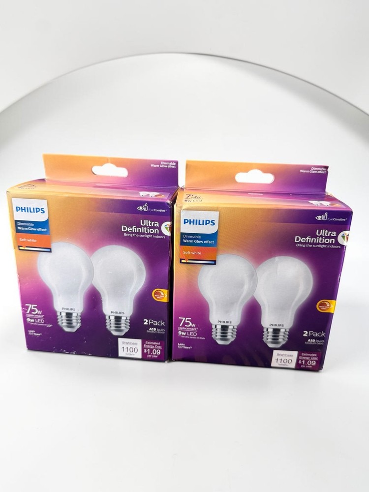 Philips Ultra Definition A19 LED Light Bulbs 4 Bulbs 75W 9W Dimmable Warm Glow