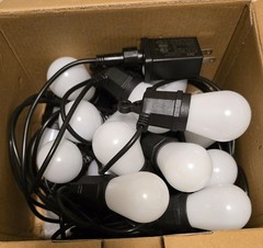 Outdoor String multi color lights, 16 Plastic Bulbs, Brand New In Box!