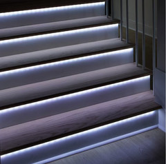 Utilitech Indoor 8.0-ft LED Switchable White Strip Light – NEW In Box- Free Ship