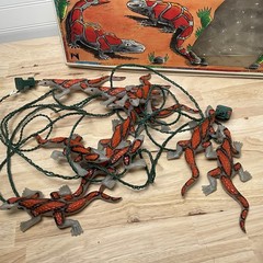 VTG 10pc Primal Lite Bunch A Lizards String Light Plastic Molded Covers 4″ Works
