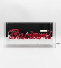 Locomocean – Neon Sign In Glass Kiss Me Locomocean – Kiss Me Neon Sign