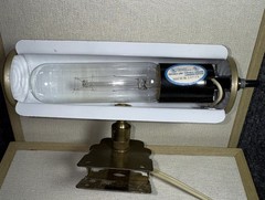 Hobby Hill Gold Tone 7 Inch Clip On Art Corded Light