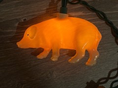 Pig Shaped Orange Animal String Lights, Wall Plug-In, 10 Lights, Plastic