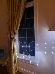 Curtain String Fairy Lights in 300 lights 10’x10′ remote controlled